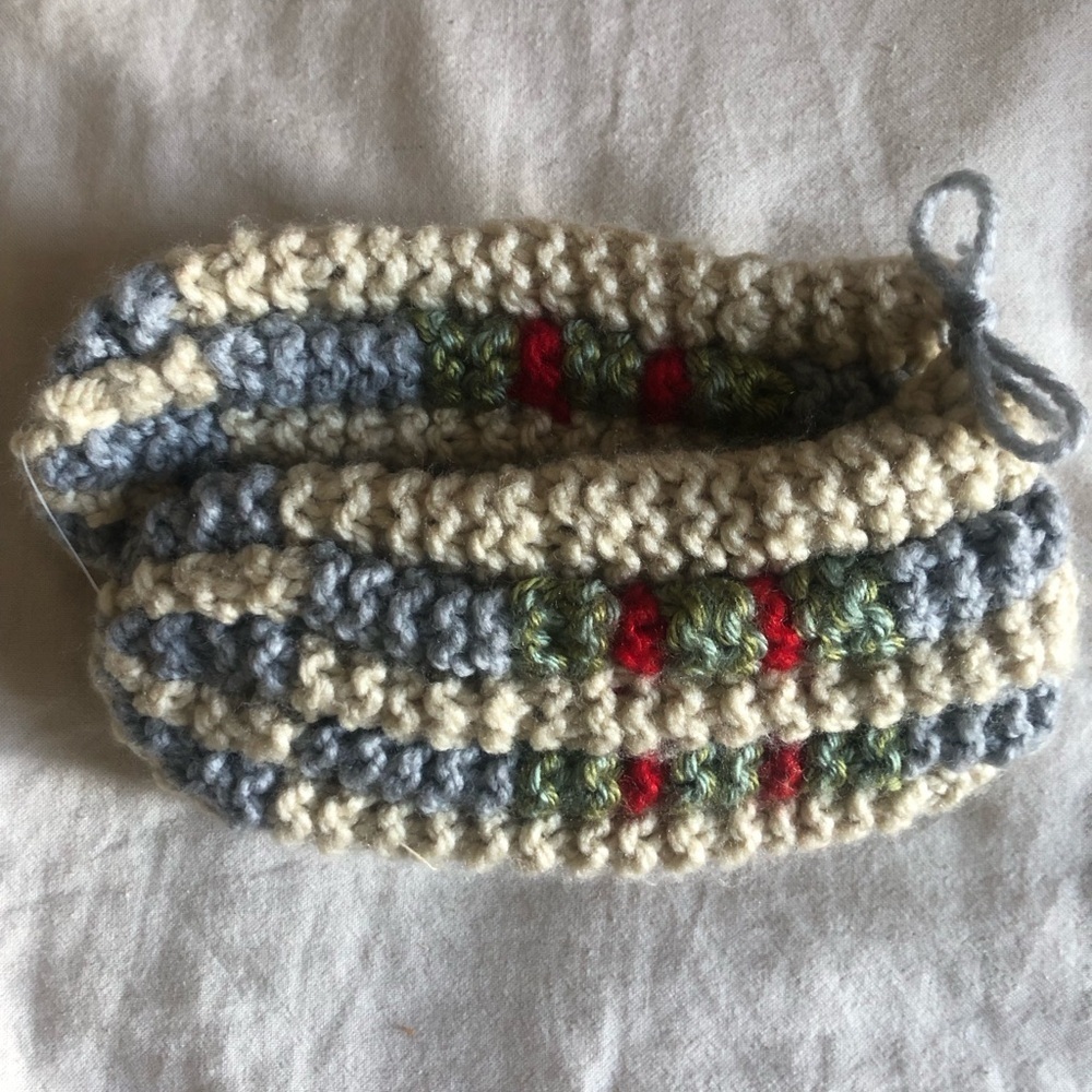 Handmade Knit Crochet Wool Slippers Brand New